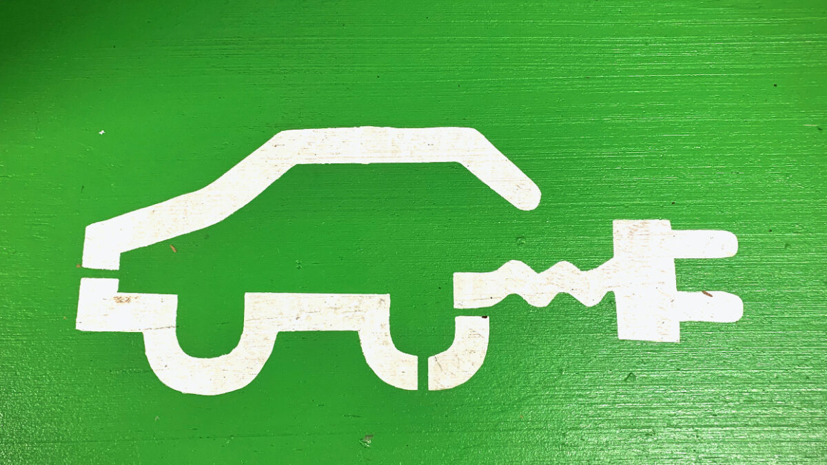 Are electric vehicles the future? Click to read more from Drivetech about how we reach a greener future with electric fleet management.